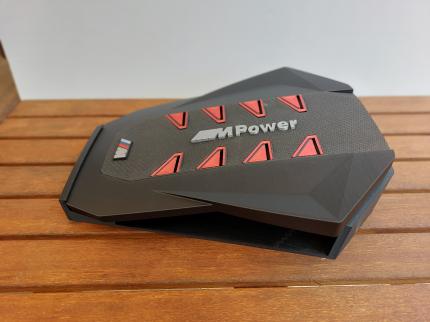 Motorabdeckung- fertiges Modell